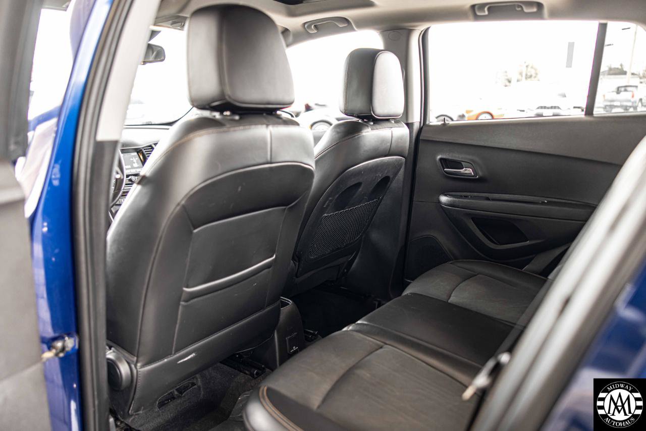 Used 2017 Chevrolet Trax LT w/ Sun & Sound Package image 19
