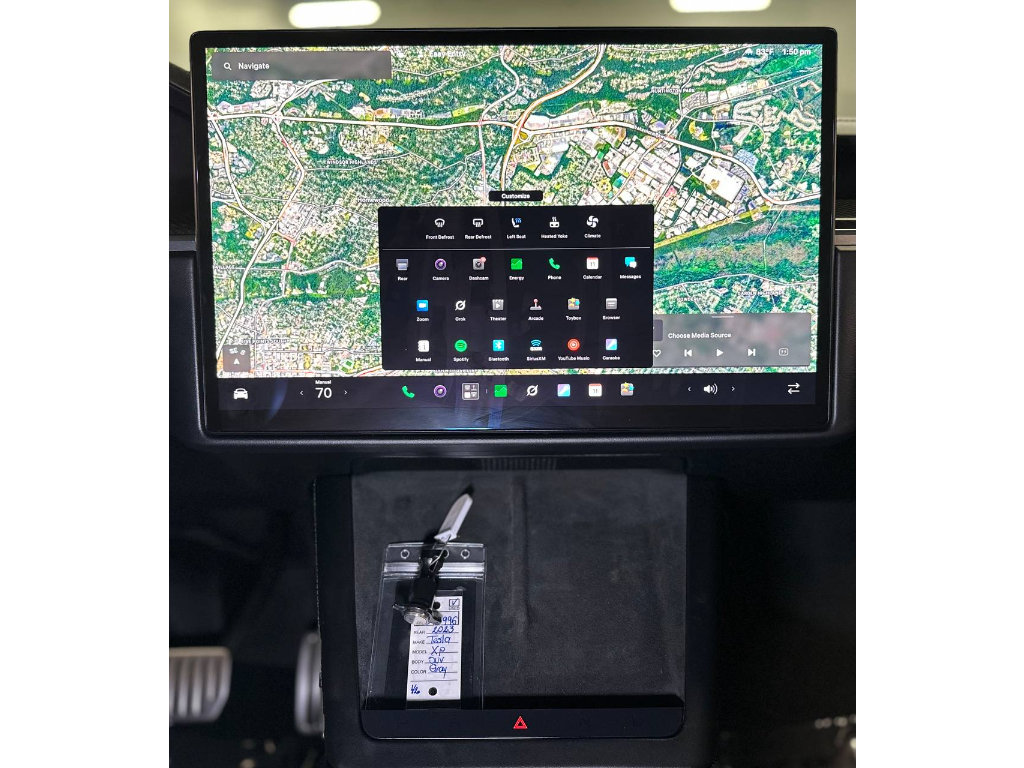 Used 2023 Tesla Model X Plaid AWD/4WD image 32