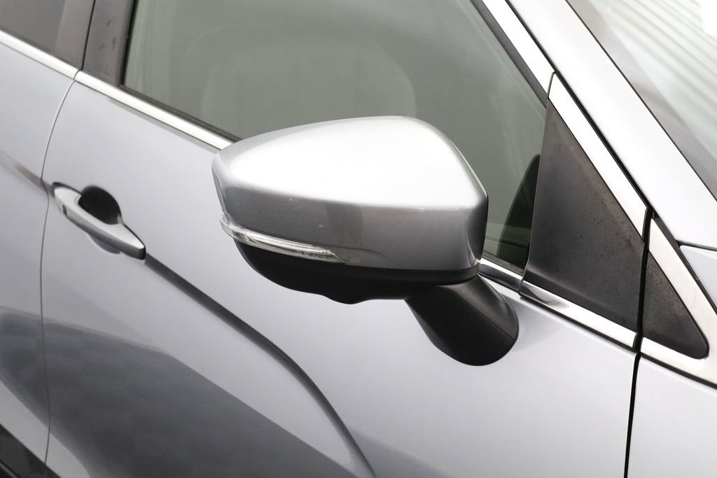 Used 2019 Mitsubishi Eclipse Cross SEL AWD/4WD image 9