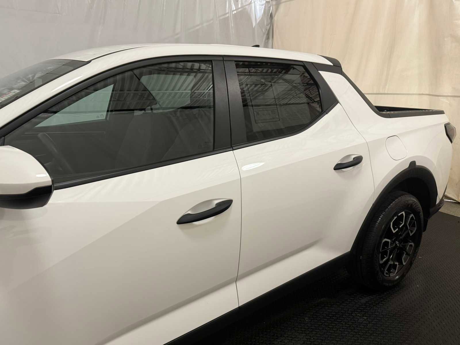 Used 2023 Hyundai Santa Cruz SE image 7