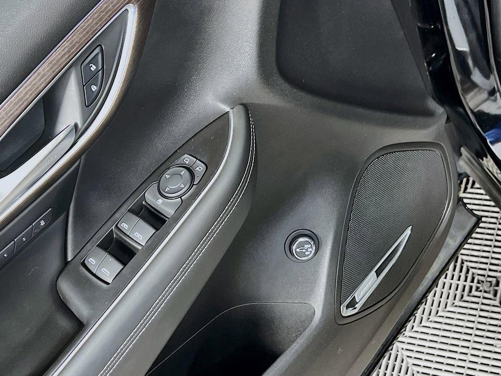Certified 2023 Buick Envision Avenir AWD/4WD image 17