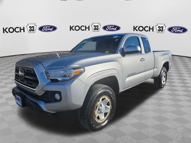 Used 2018 Toyota Tacoma SR5 image 39