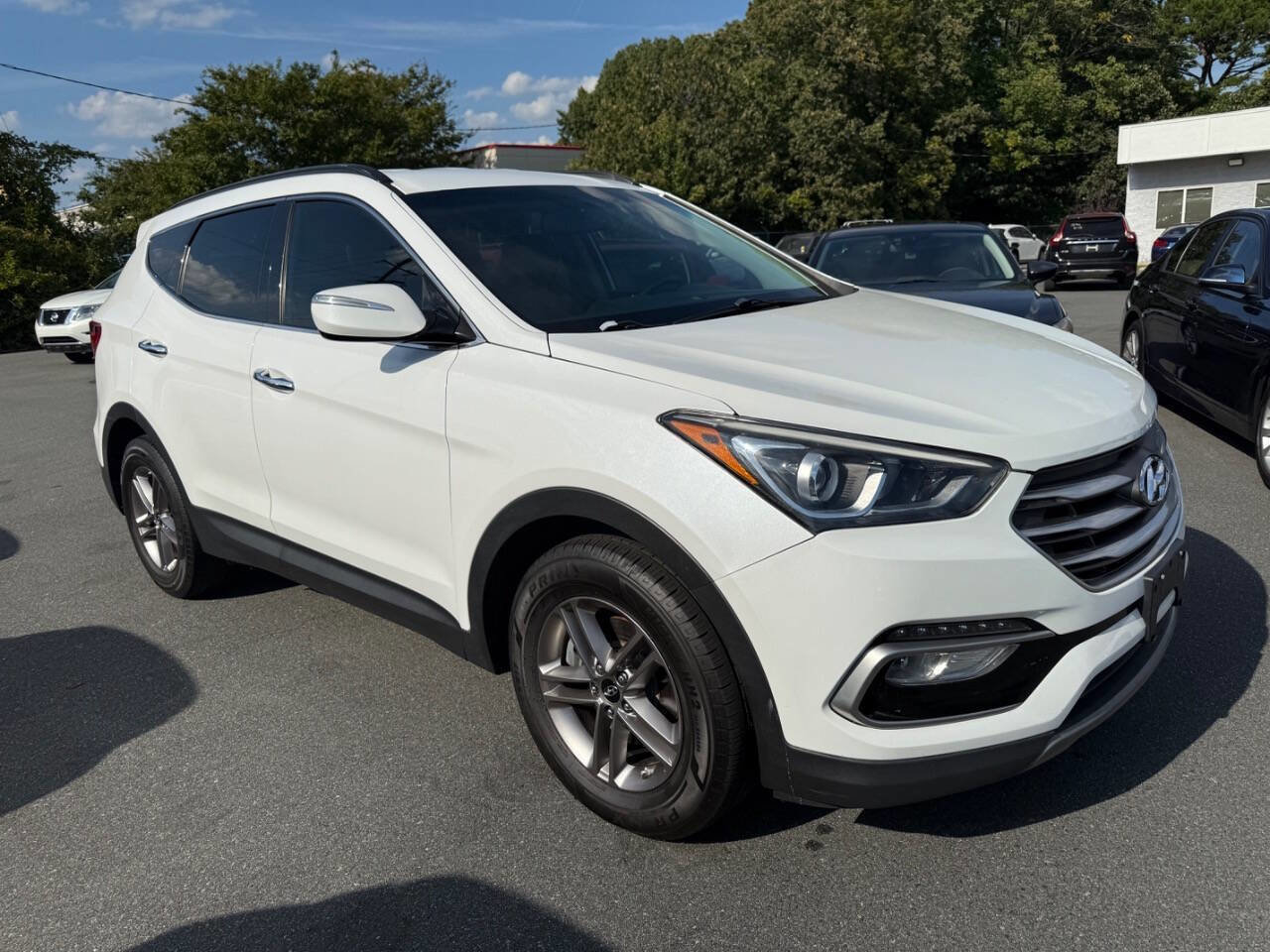 Used 2017 Hyundai Santa Fe Sport image 3