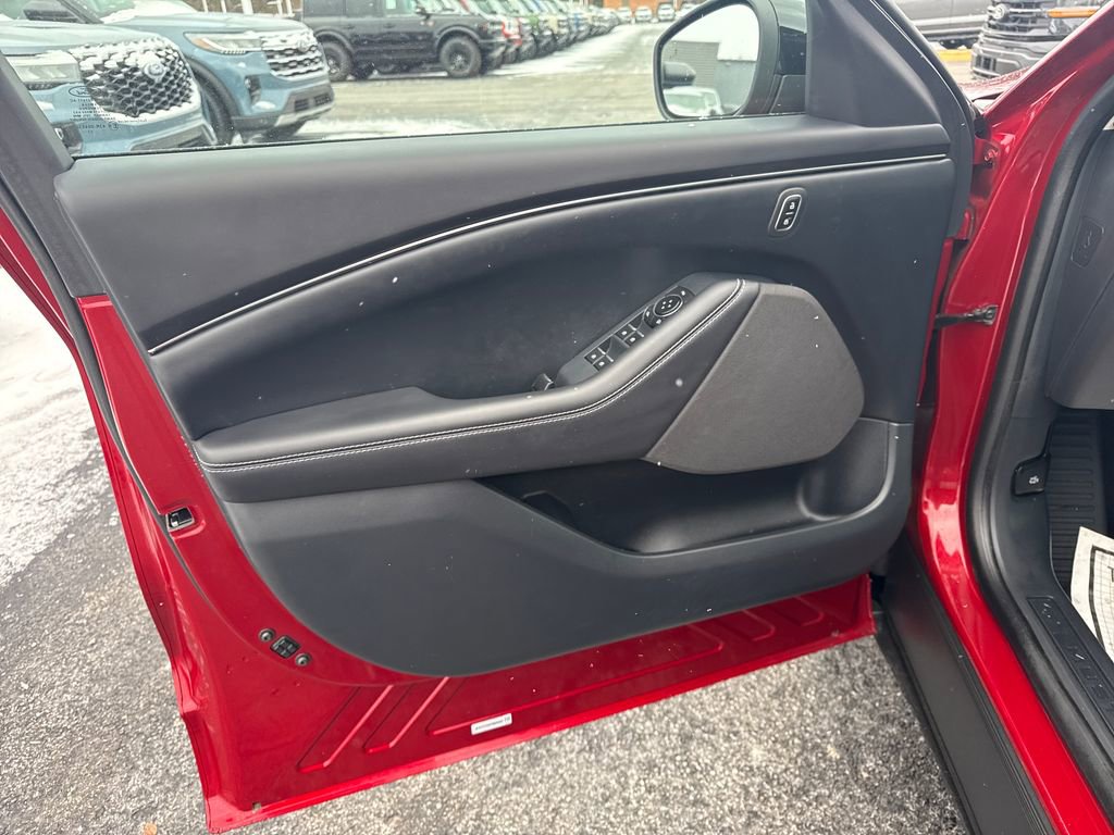 Used 2023 Ford Mustang Mach-E Select image 24