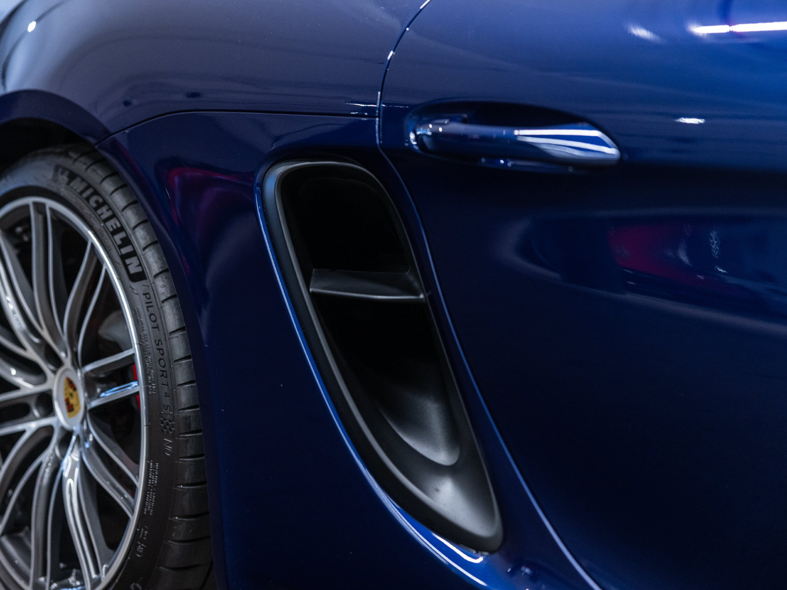 Certified 2025 Porsche 718 Cayman GTS RWD image 20