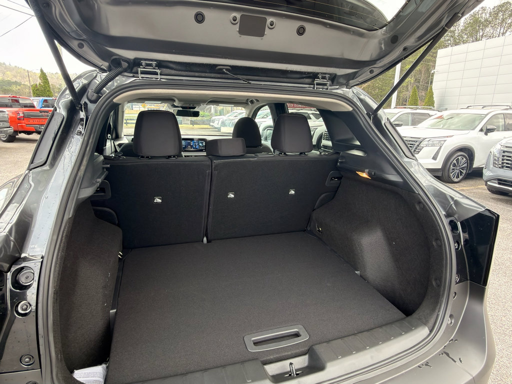 New 2026 Nissan Kicks SV image 24