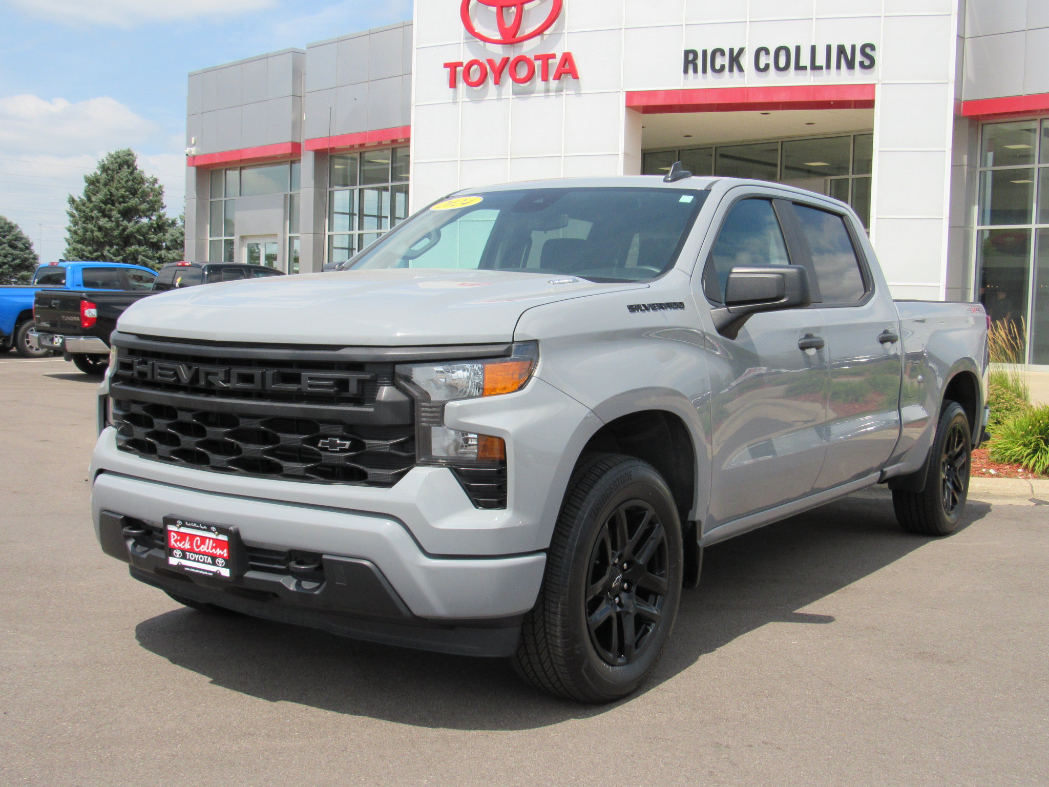 Used 2024 Chevrolet Silverado 1500 Custom w/ LPO, Dark Essentials Package AWD/4WD image 2