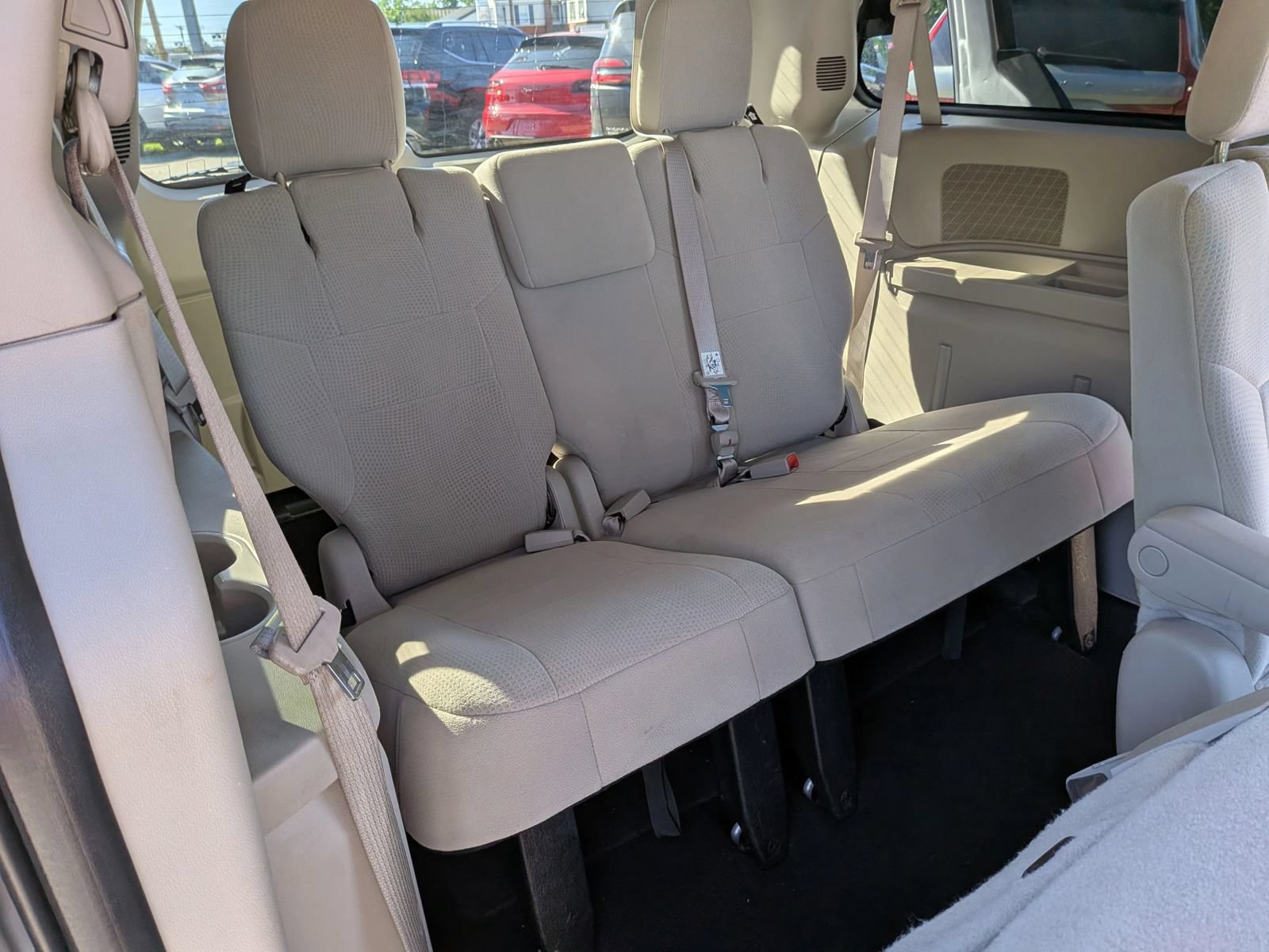 Used 2012 Dodge Grand Caravan SE FWD image 35