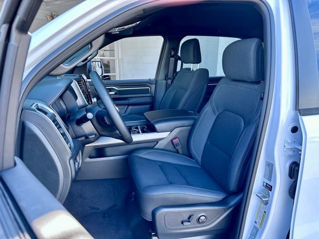 New 2026 RAM 1500 4x4 Crew Cab image 16