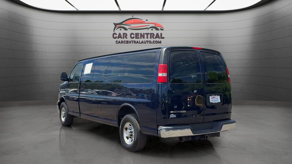Used 2015 Chevrolet Express 3500 LT w/ LT Preferred Equipment Group RWD image 7