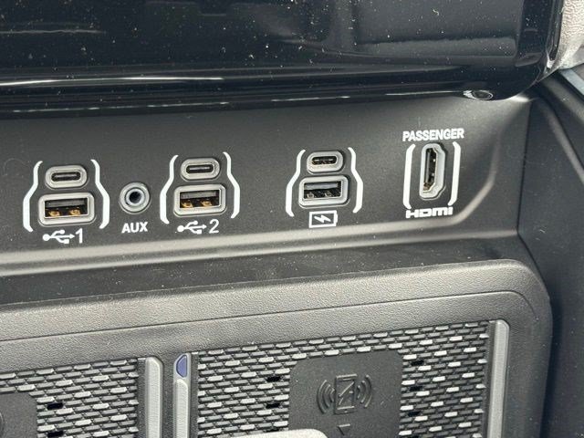 New 2026 RAM 1500 Laramie AWD/4WD image 23
