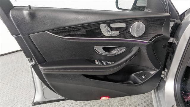 Used 2017 Mercedes-Benz E 400 4MATIC Wagon image 13