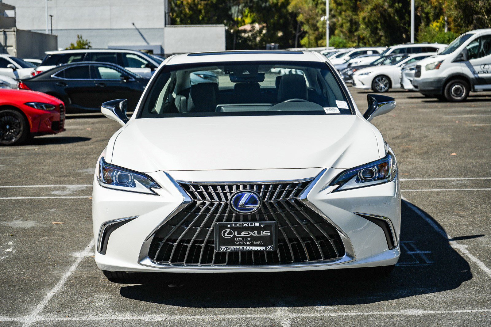 Used 2022 Lexus ES 300h w/ Premium Package FWD image 2
