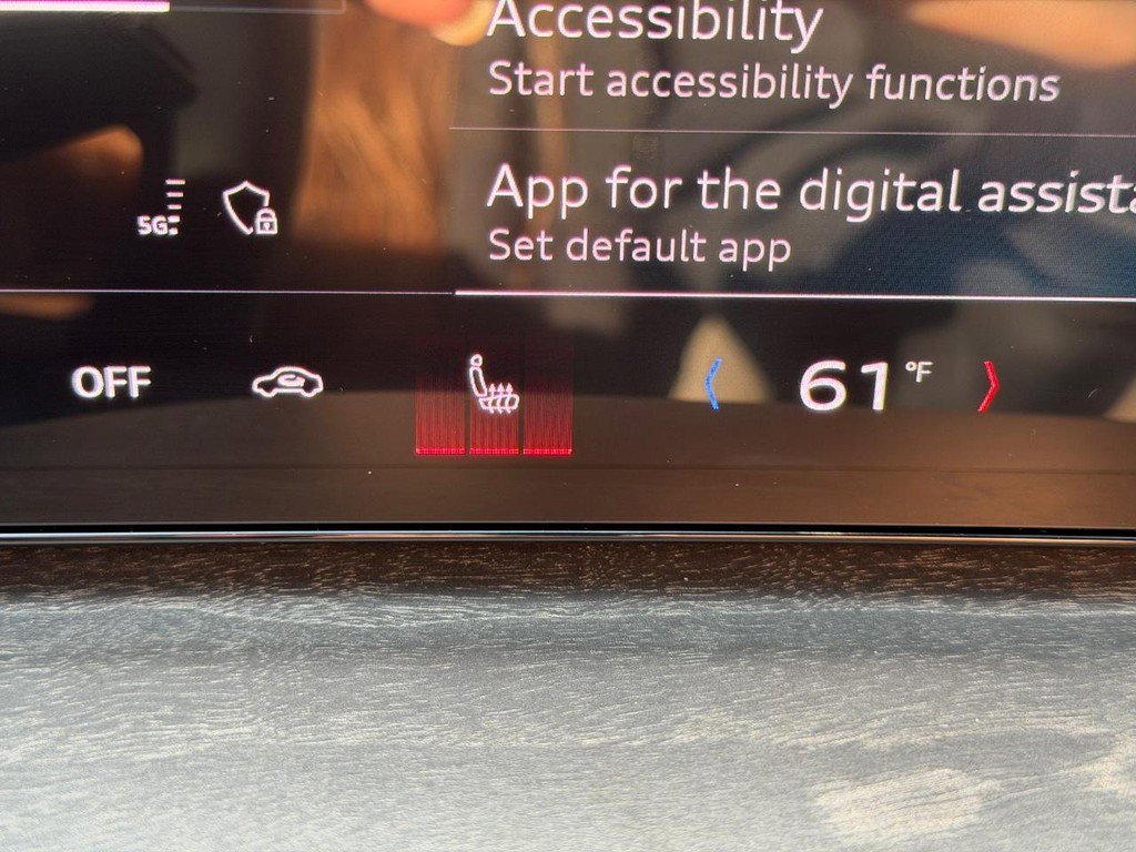 Used 2025 Audi Q5 Premium w/ Convenience Package AWD/4WD image 20