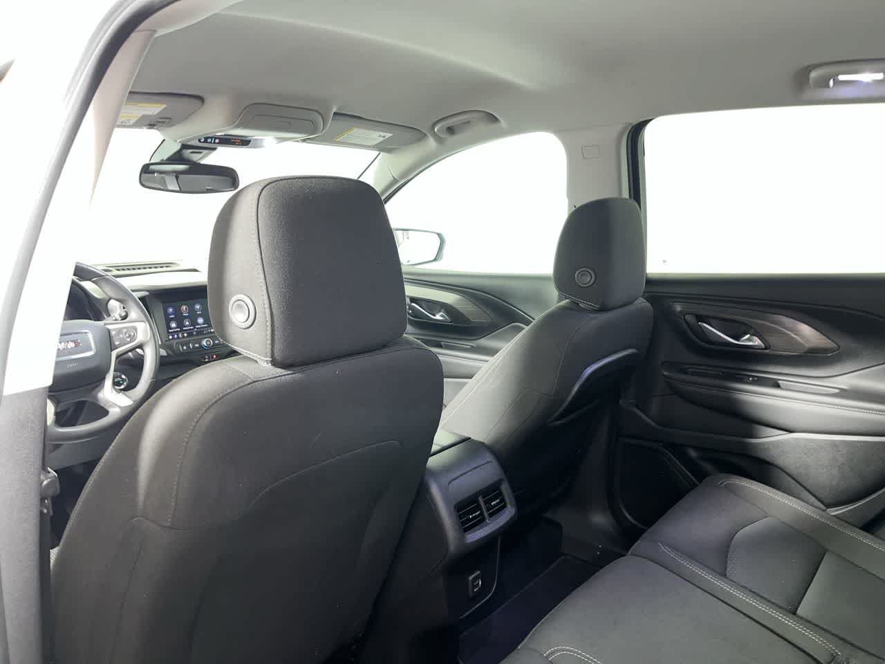 Used 2022 GMC Terrain SLE FWD image 25