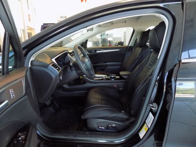 Used 2013 Ford Fusion SE FWD image 11