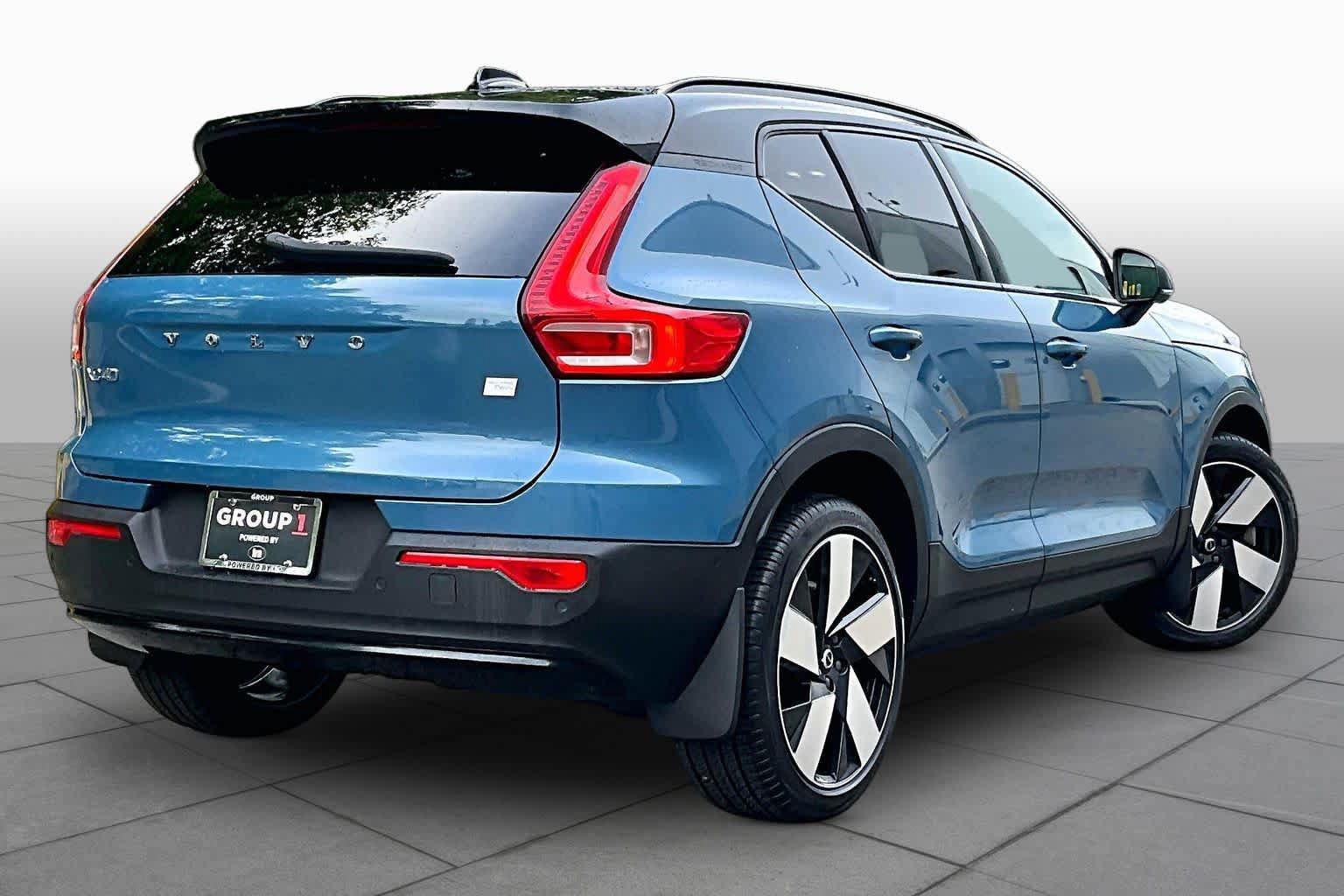Certified 2023 Volvo XC40 Recharge Ultimate w/ Protection Package Premier AWD/4WD image 12