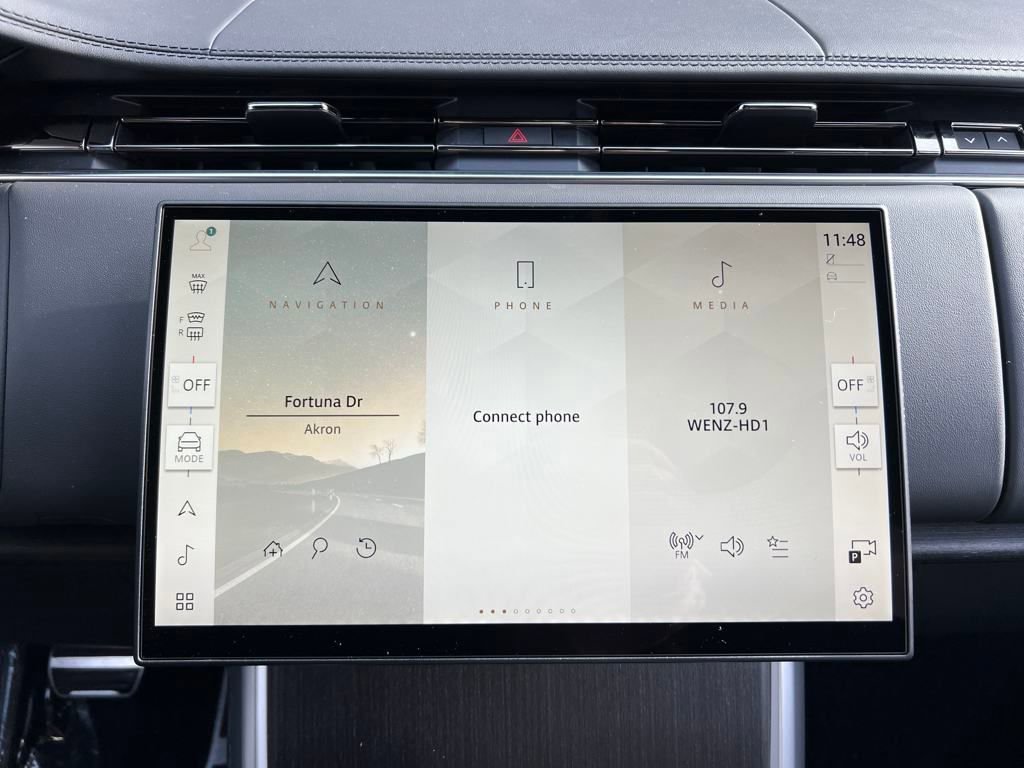 New 2025 Land Rover Range Rover SE image 22