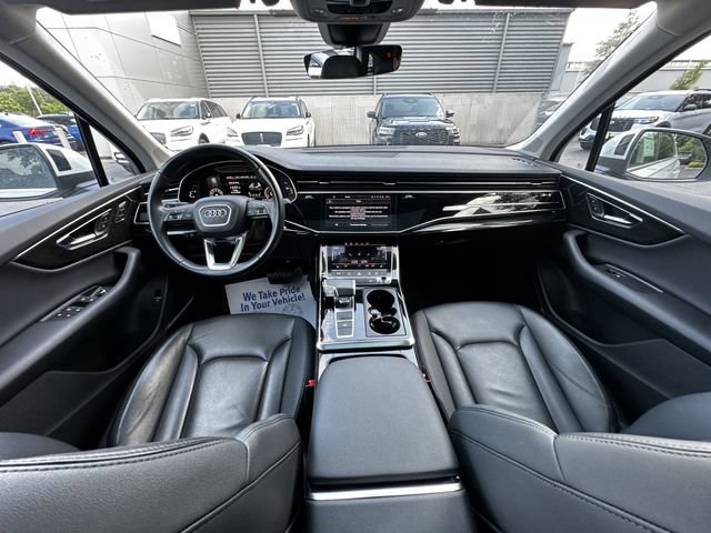 Used 2022 Audi Q7 3.0T Premium Plus w/ Premium Plus Package AWD/4WD image 16