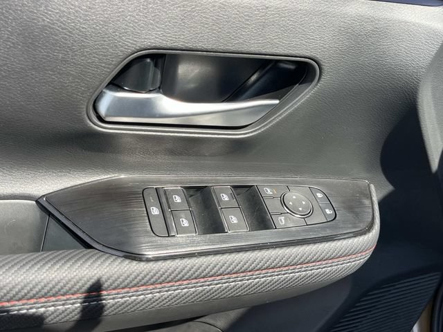 New 2025 Nissan Kicks SR w/ SR Premium Package FWD image 22