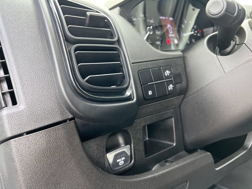 Used 2026 RAM ProMaster 2500 w/ Safety Group FWD image 15