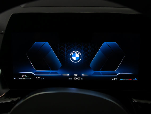 New 2026 BMW X2 xDrive28i w/ Technology Package AWD/4WD image 17