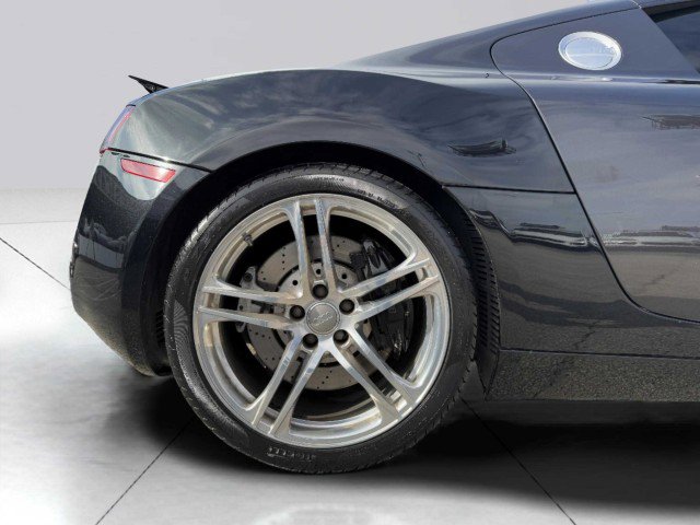 Used 2011 Audi R8 V8 image 45