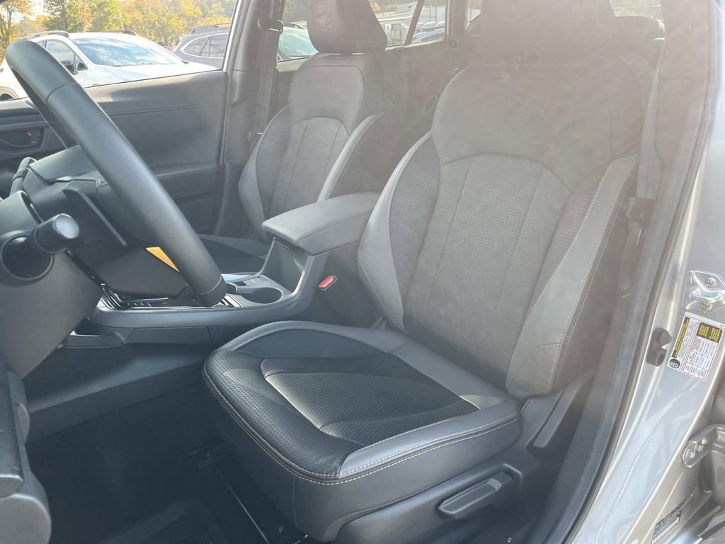 Used 2025 Subaru Crosstrek 2.5i Wilderness w/ Crosstrek Mirror Package image 27