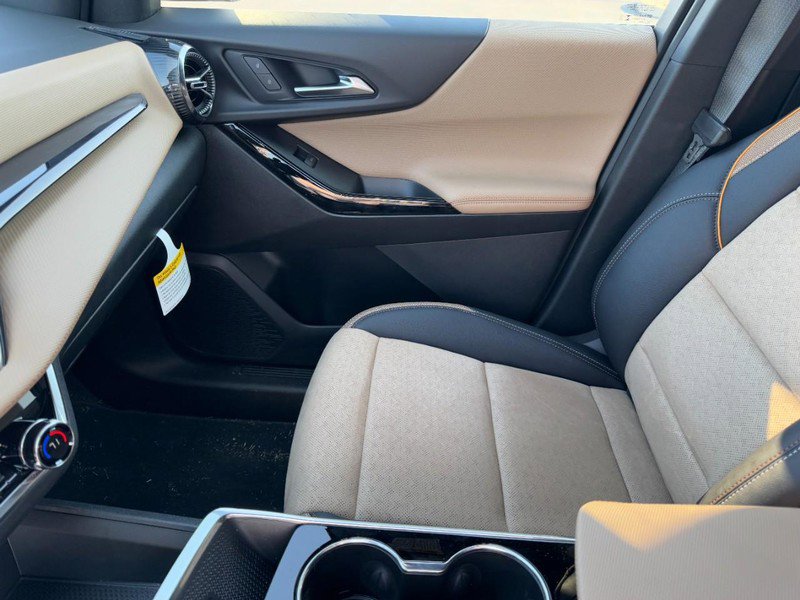 New 2026 Chevrolet Equinox ACTIV w/ Convenience Package III image 35