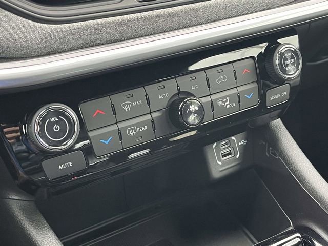 New 2026 Jeep Compass Latitude image 24