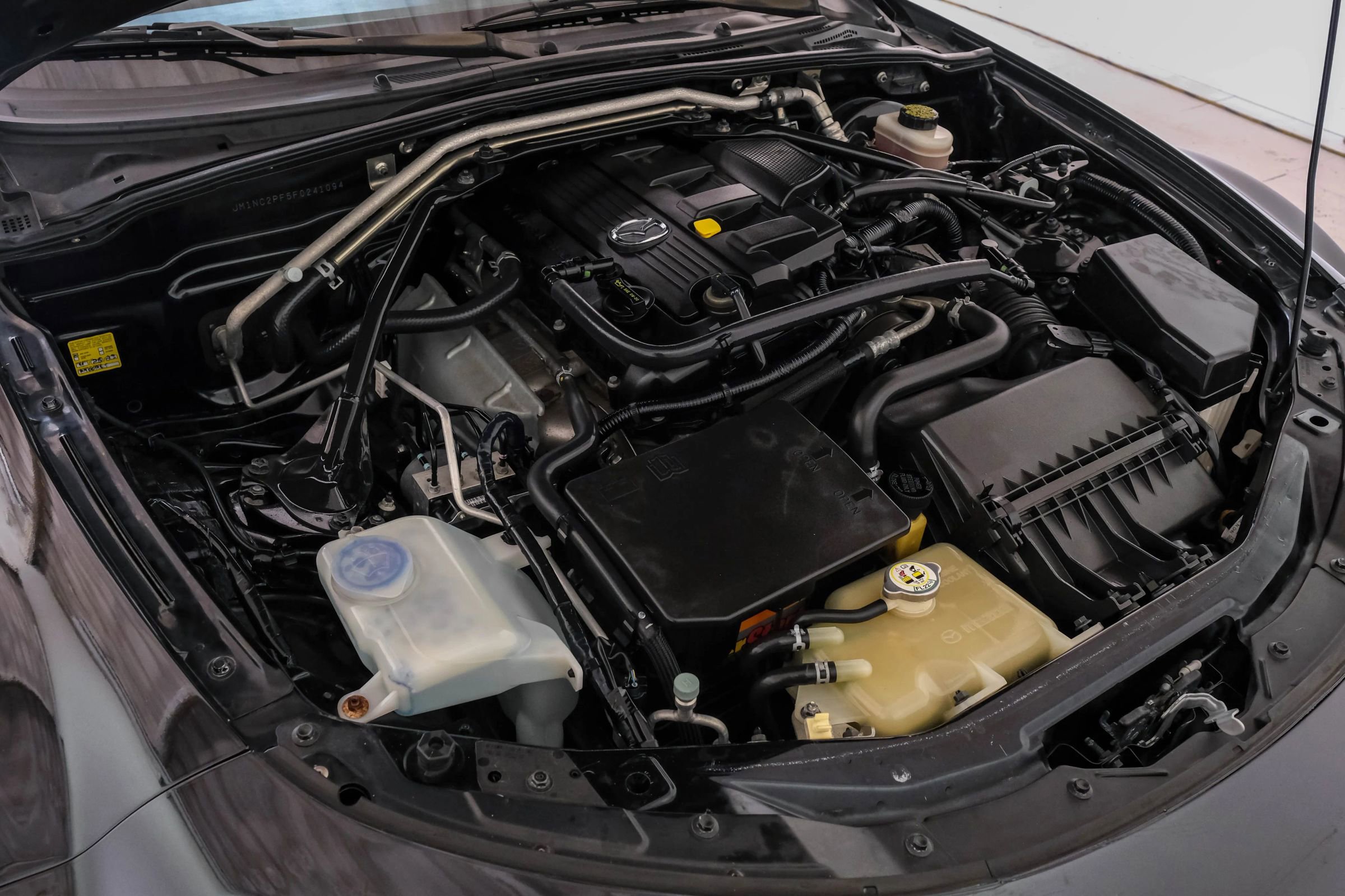 Used 2015 MAZDA MX-5 Miata Grand Touring image 37