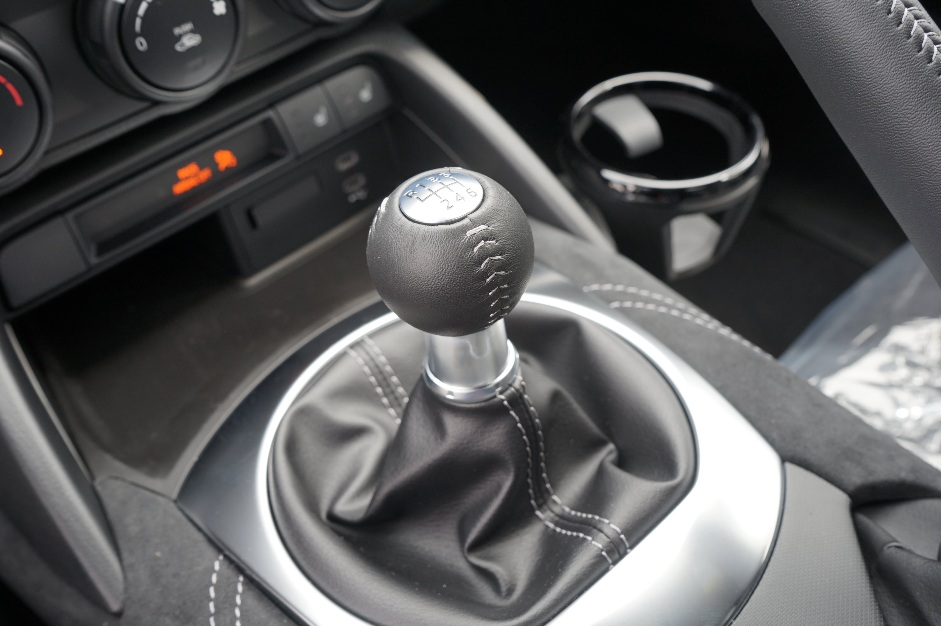 New 2026 MAZDA MX-5 Miata Club RWD image 21
