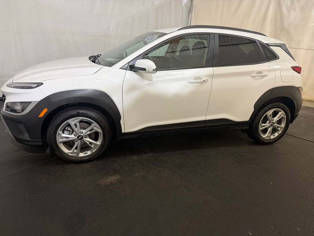 Used 2023 Hyundai Kona SEL w/ Cargo Package image 5