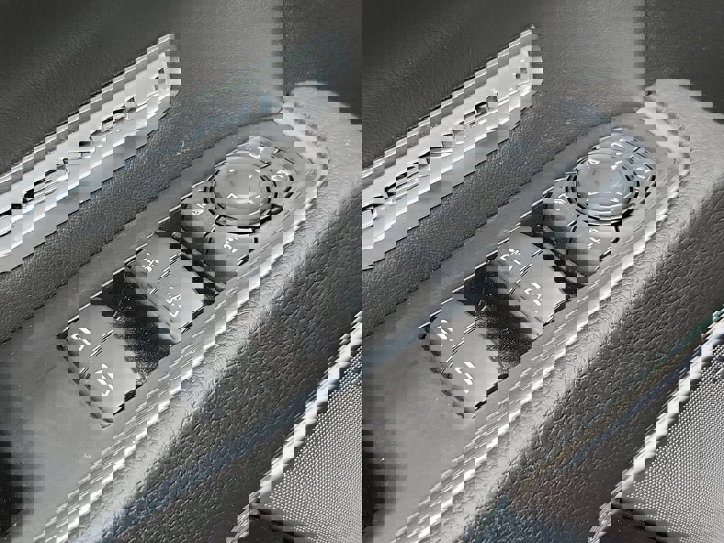 Used 2023 GMC Sierra 1500 Denali w/ Denali Reserve Package image 19