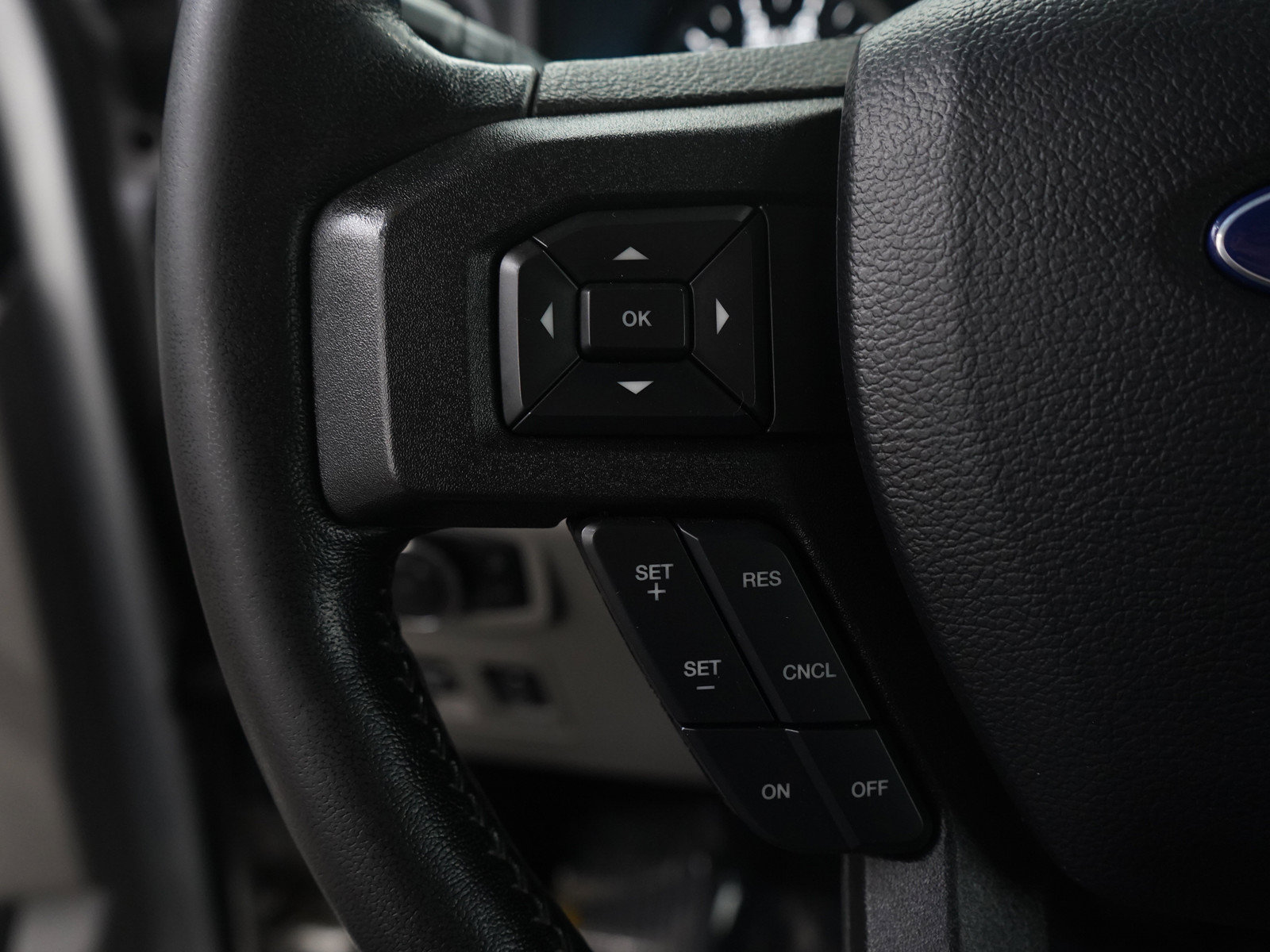Used 2019 Ford F150 XLT w/ Equipment Group 302A Luxury AWD/4WD image 19