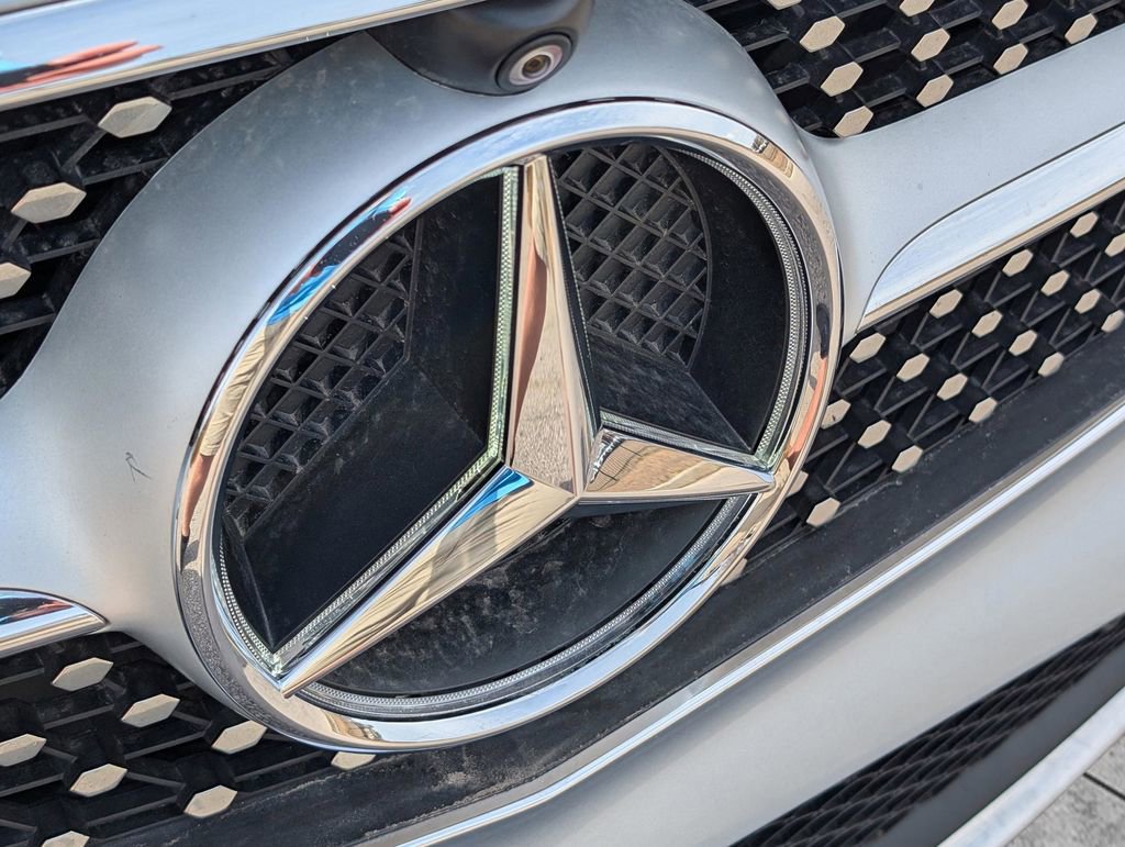 Used 2019 Mercedes-Benz E 450 Coupe w/ AMG Line Package image 10