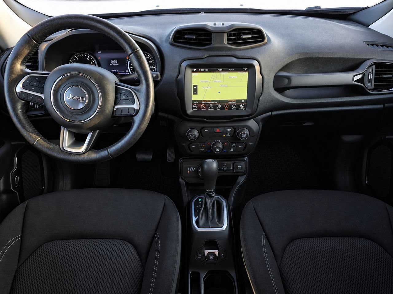 Used 2023 Jeep Renegade Altitude w/ Sun/Sound Group AWD/4WD image 34