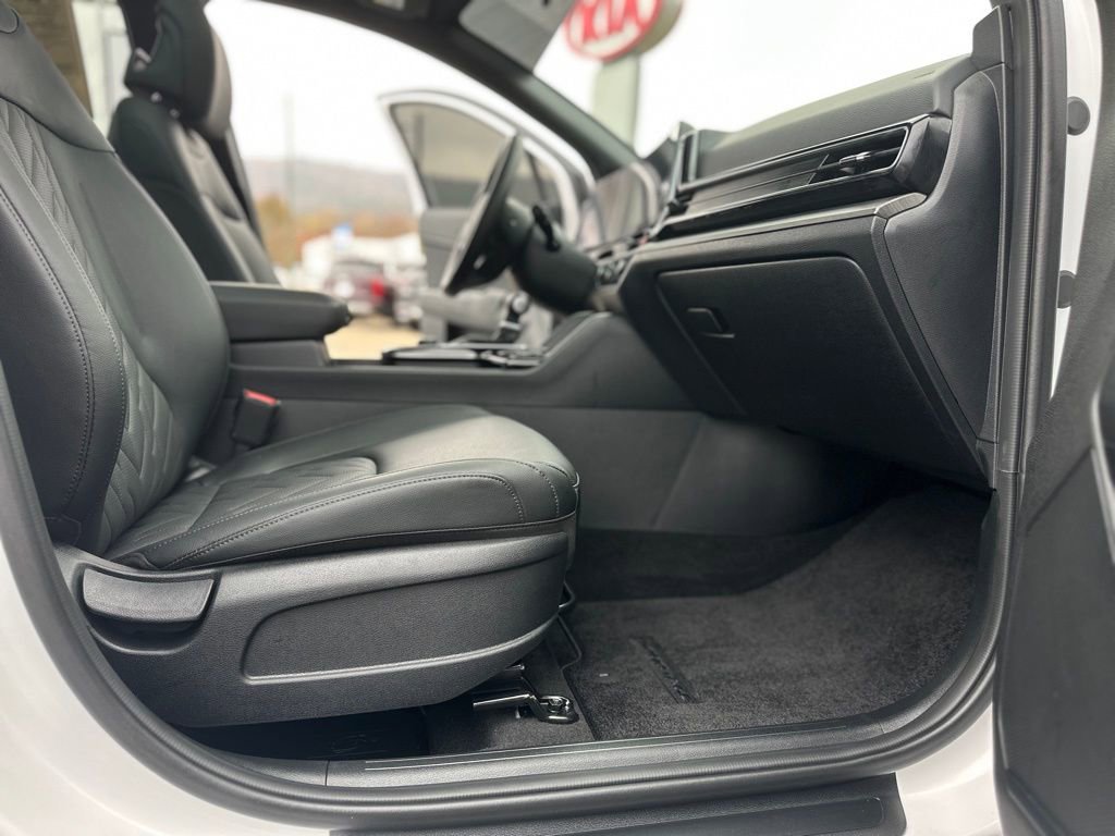 Used 2025 Kia Sportage X-Pro image 24