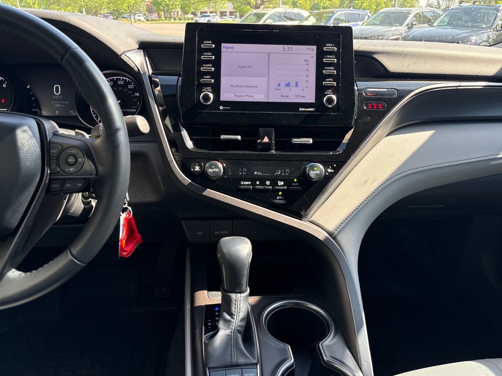 Used 2024 Toyota Camry SE AWD/4WD image 28