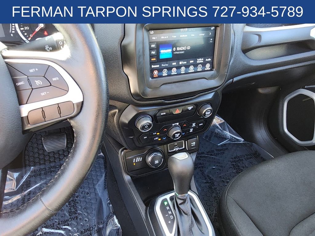 Used 2020 Jeep Renegade Latitude w/ Cold Weather Group image 10