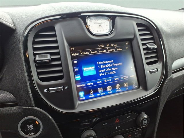 Used 2016 Chrysler 300 S image 17