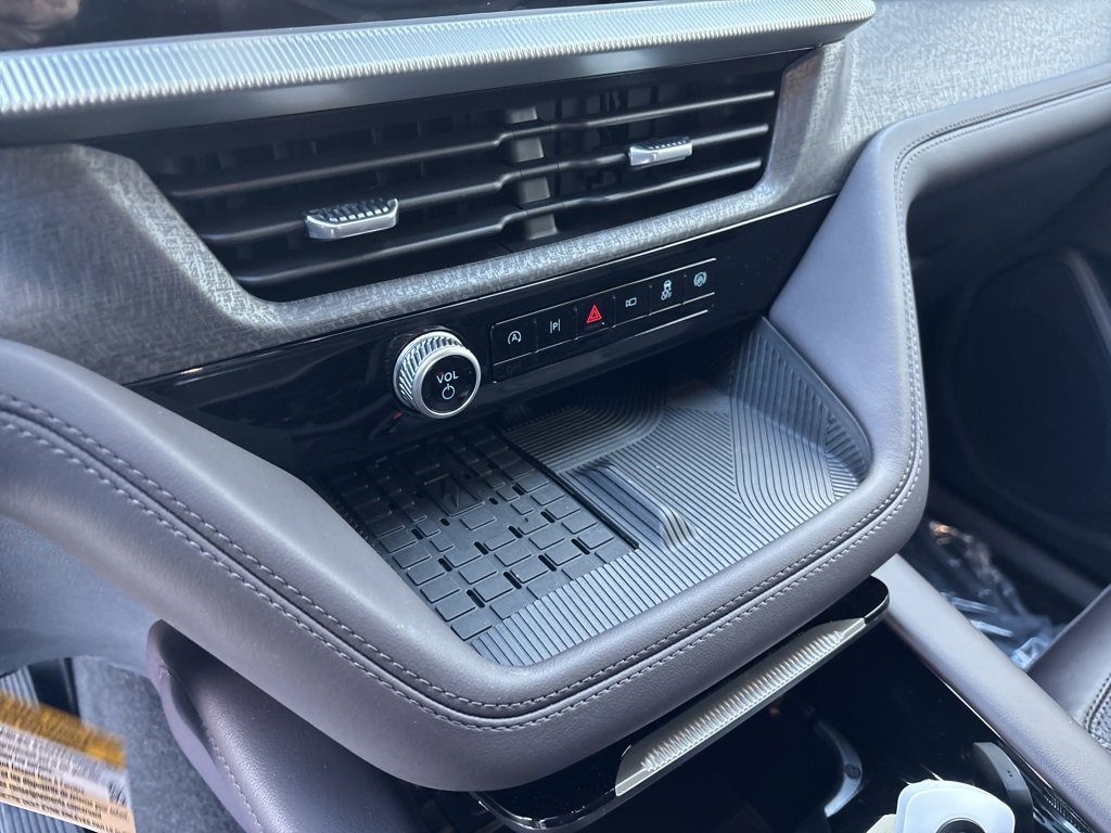 New 2026 Ford Explorer Platinum image 22