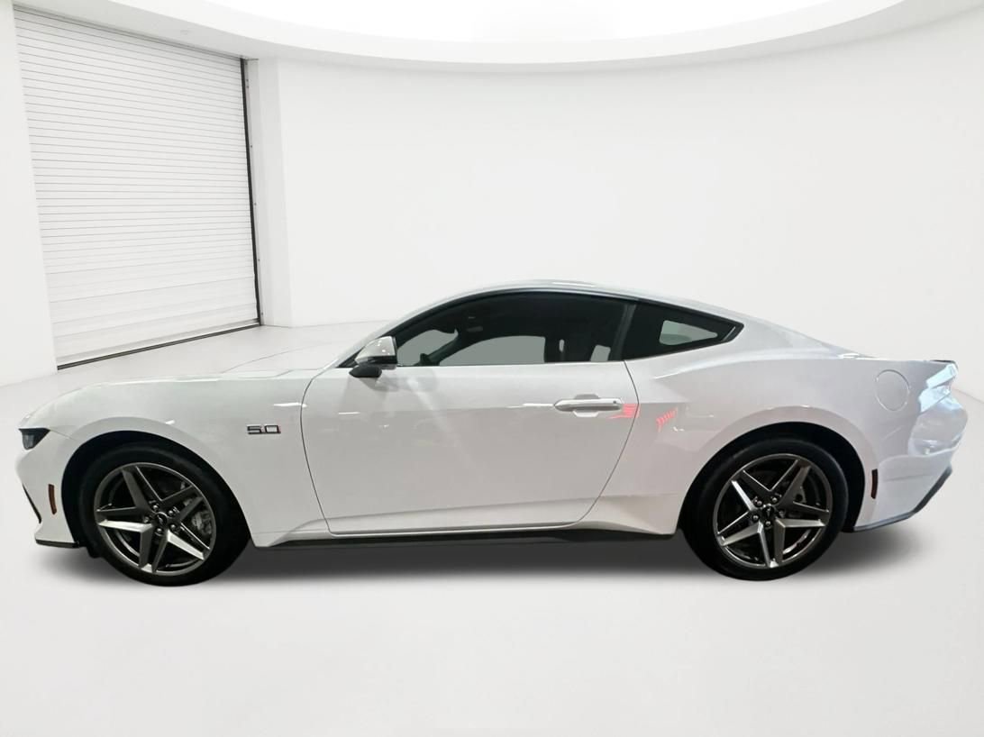 Used 2024 Ford Mustang GT Premium image 8