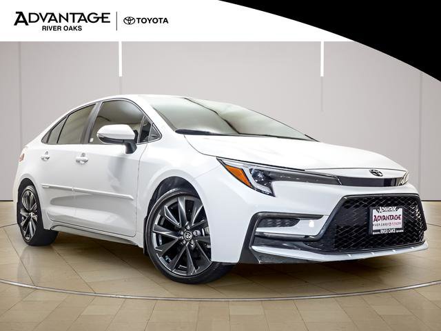 Used 2024 Toyota Corolla XSE FWD image 2