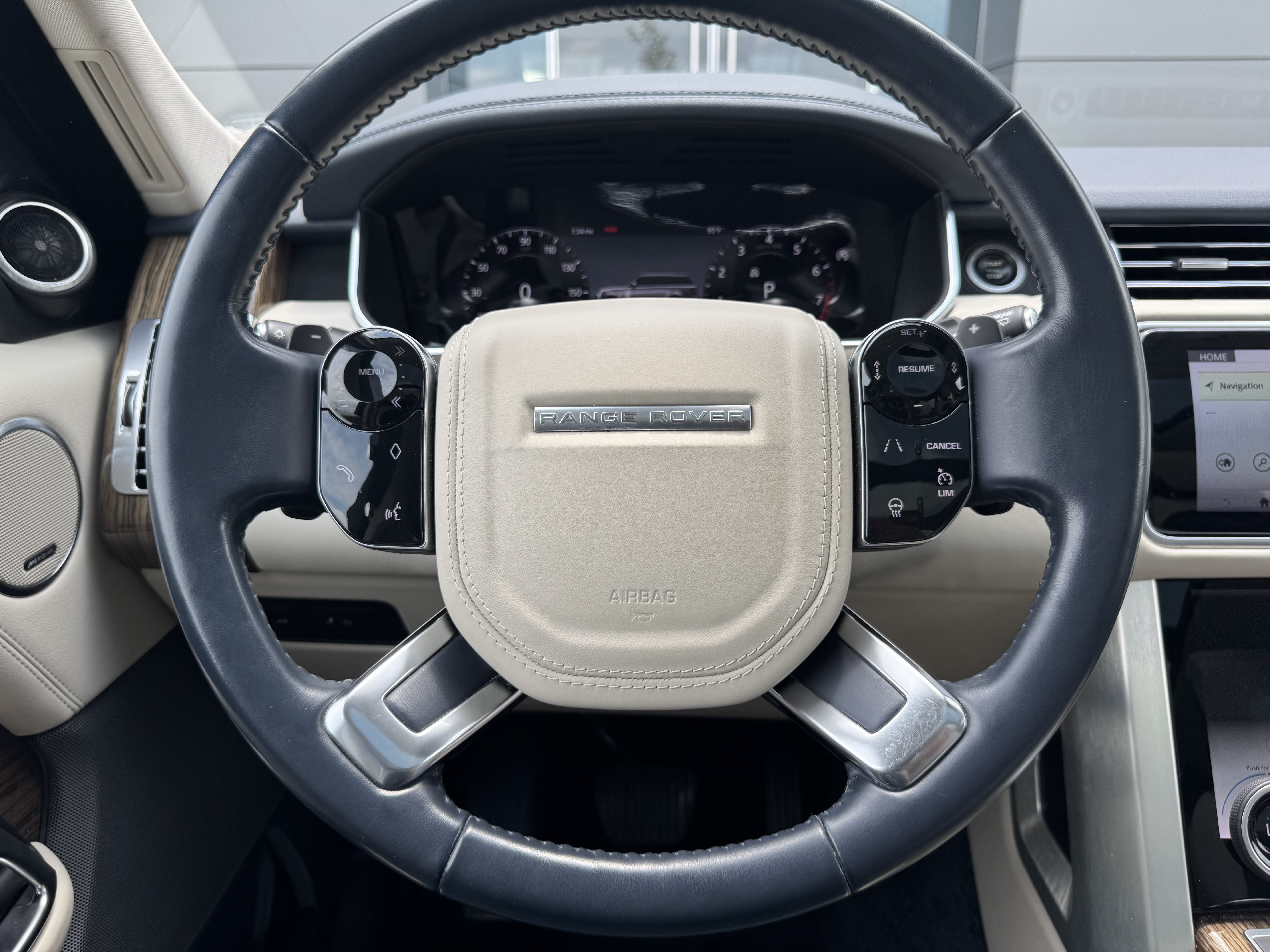 Used 2020 Land Rover Range Rover HSE AWD/4WD image 16