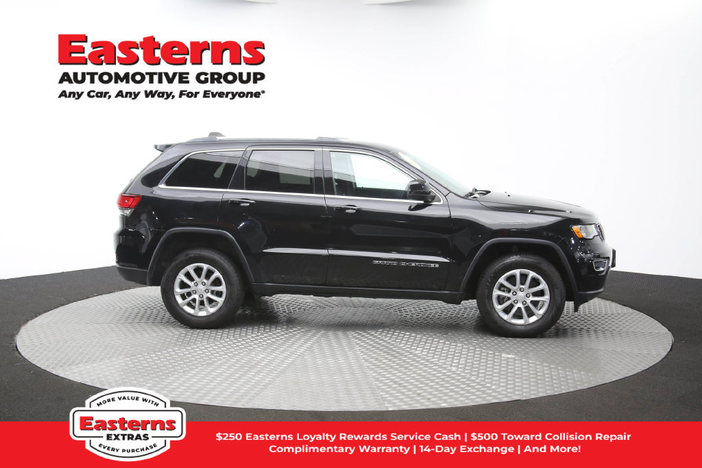 Used 2021 Jeep Grand Cherokee Laredo AWD/4WD image 49