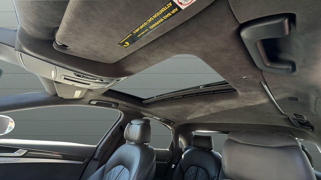 Used 2014 Audi S8 AWD/4WD image 23