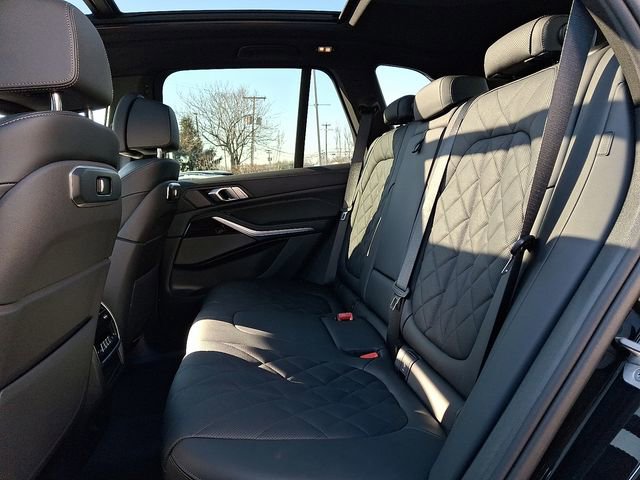 Used 2025 BMW X5 xDrive50e w/ Climate Comfort Package image 10