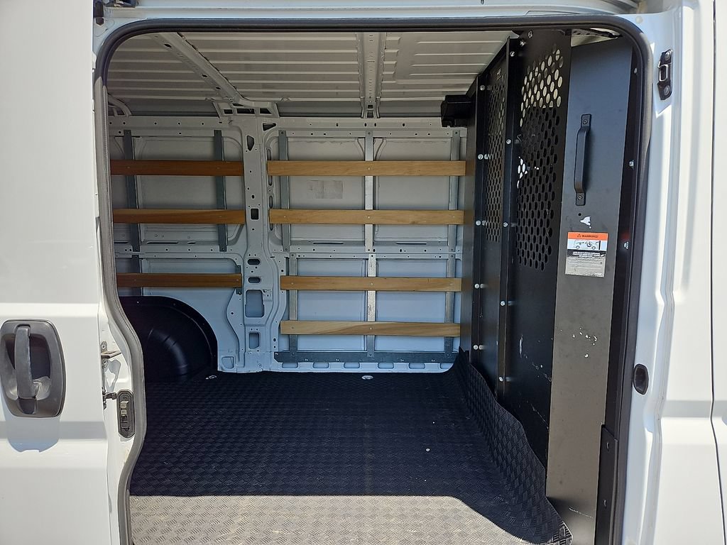 Used 2025 RAM ProMaster 2500 w/ U-Haul Equipment Group FWD image 10