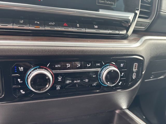 Used 2025 GMC Sierra 3500 SLT w/ SLT Premium Package AWD/4WD image 23